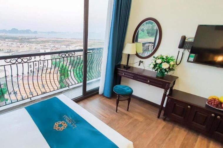 Khách Sạn La Stella Hạ Long